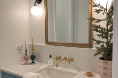 Powder-Room-with-Christmas-Decor-at-Mulberry-Ridge