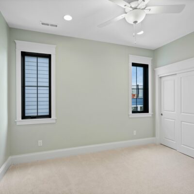 River Belle Cincinnati Row House Bedroom