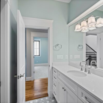 River Belle Cincinnati Row House Bedroom Bath