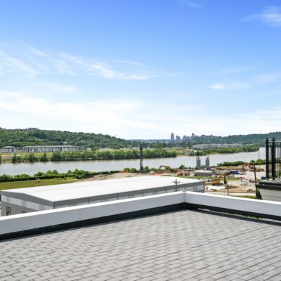 River Bell Row House Rooftop patio