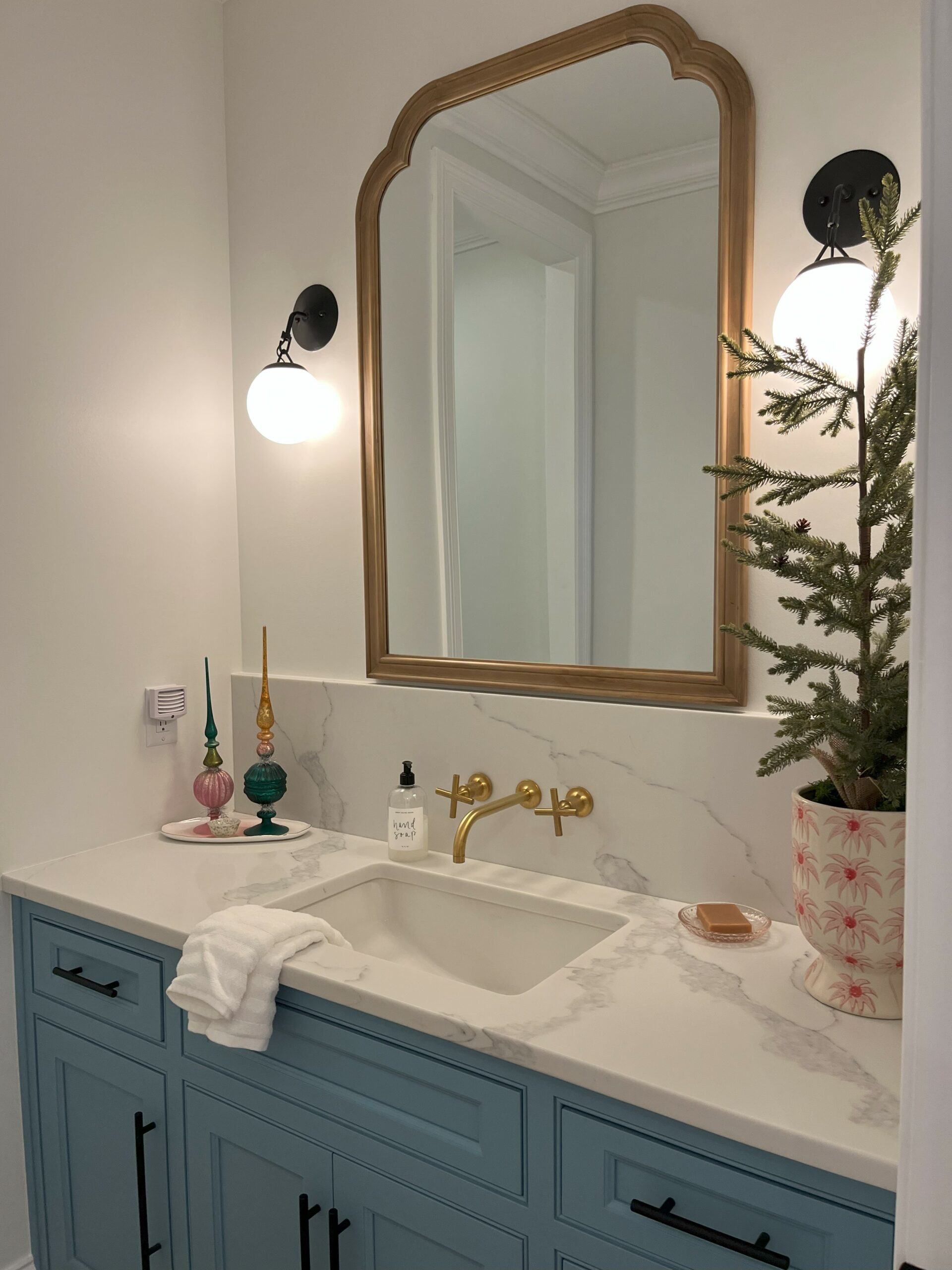 Powder Room with Christmas Decor at Mulberry Ridge